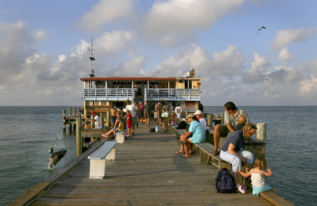 Anna Maria Rod and Reel Pier