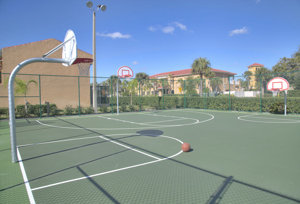 Fantasy World Resort Basketball
