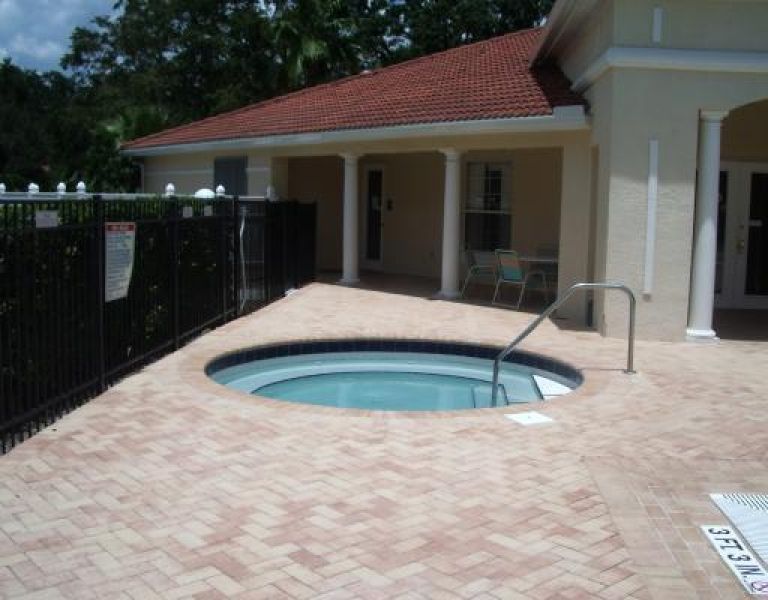 Lake Berkley Resort Jacuzzi