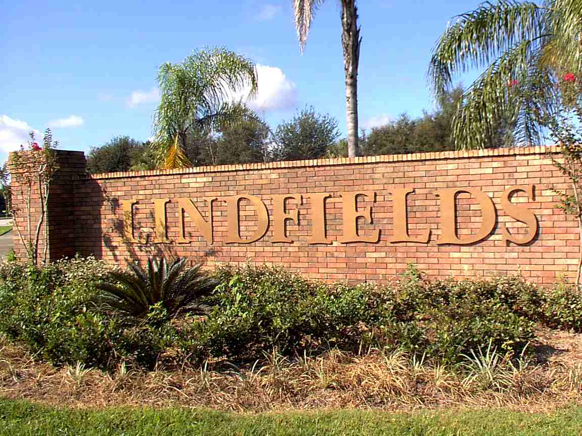 Lindfields Entrance