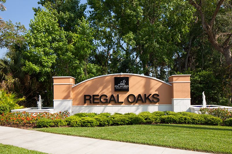 Regal Oaks Kissimmee Entrance