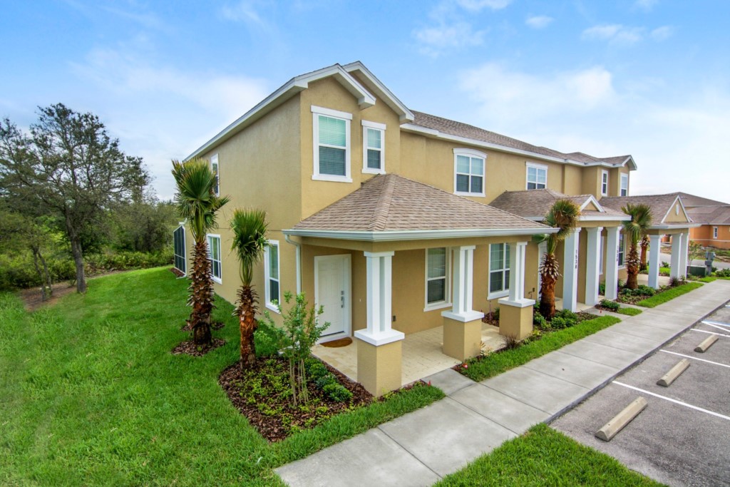 Serenity Townhouses