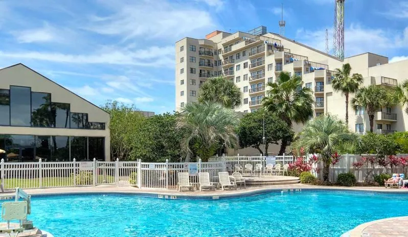 Enclave Suites
